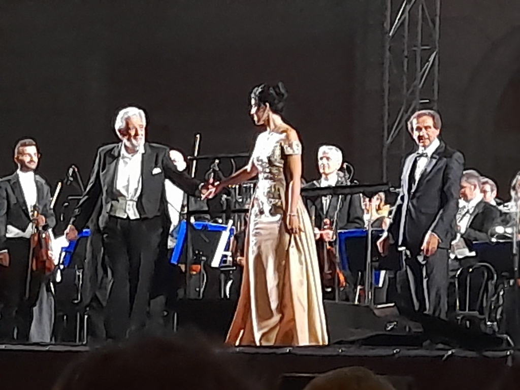 Placido Domingo, Il Volo, Daria Rybak e l’Orchestra “G. Verdi” di Salerno chiudono Un’Estate da Re